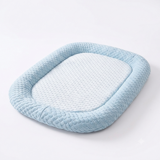 Cooling Mat for Cats & Dogs – Breathable Summer Pad Made of Ice Silk